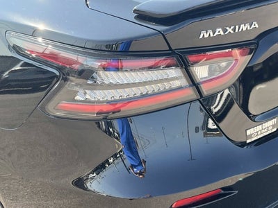 2023 Nissan Maxima SR