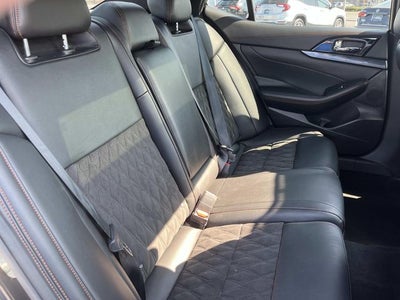 2023 Nissan Maxima SR