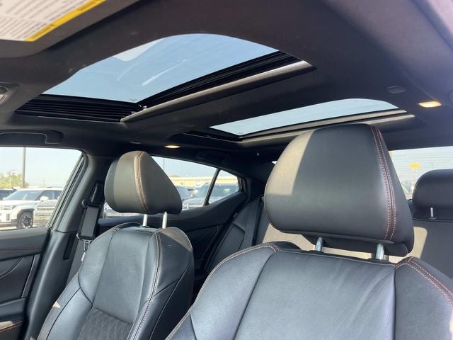 2023 Nissan Maxima SR