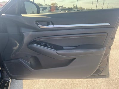 2023 Nissan Altima 2.0 SR