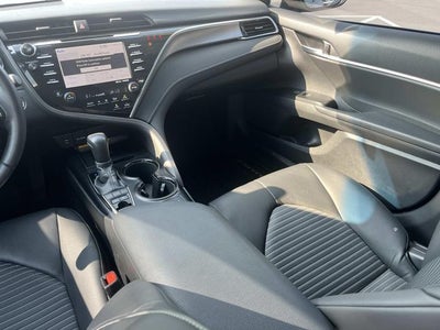 2018 Toyota Camry Hybrid SE