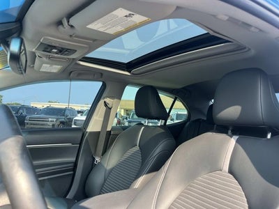 2018 Toyota Camry Hybrid SE