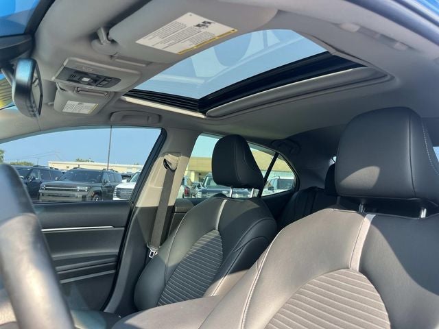 2018 Toyota Camry Hybrid SE