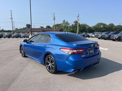 2018 Toyota Camry Hybrid SE