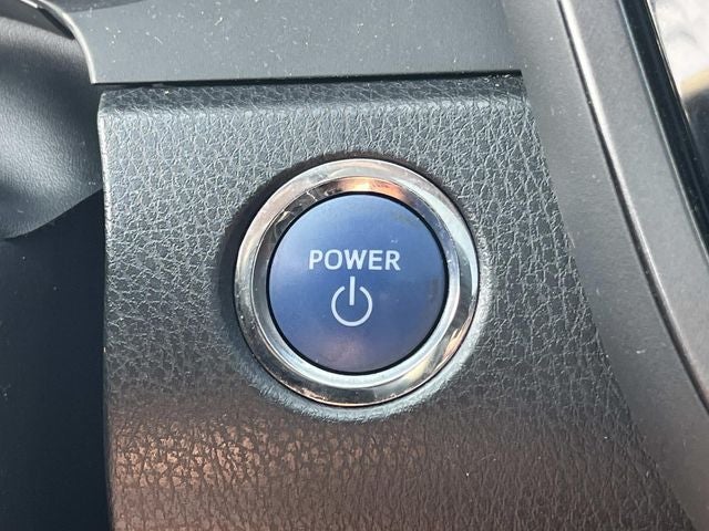 2018 Toyota Camry Hybrid SE