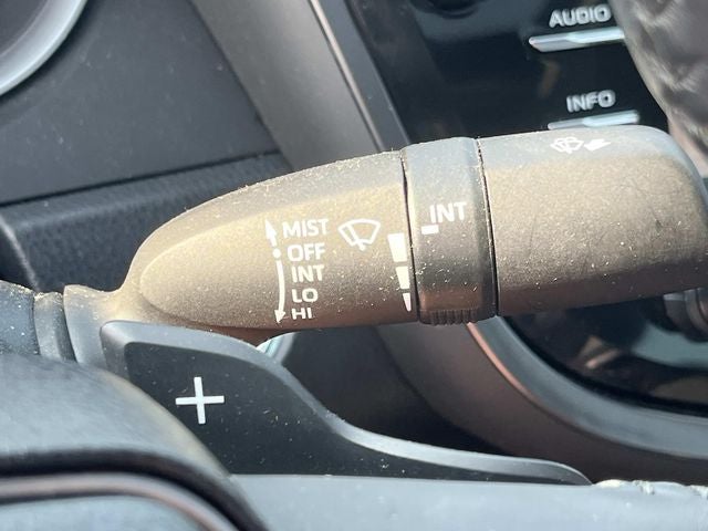 2018 Toyota Camry Hybrid SE