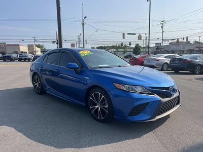2018 Toyota Camry Hybrid SE