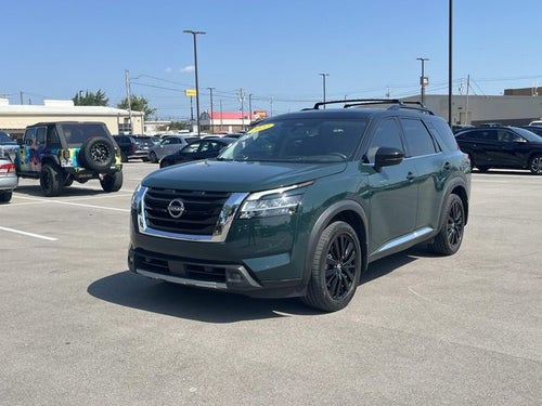 2022 Nissan Pathfinder Platinum