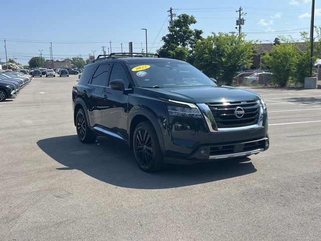 2022 Nissan Pathfinder Platinum