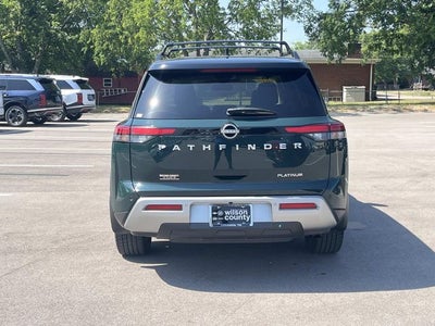 2022 Nissan Pathfinder Platinum