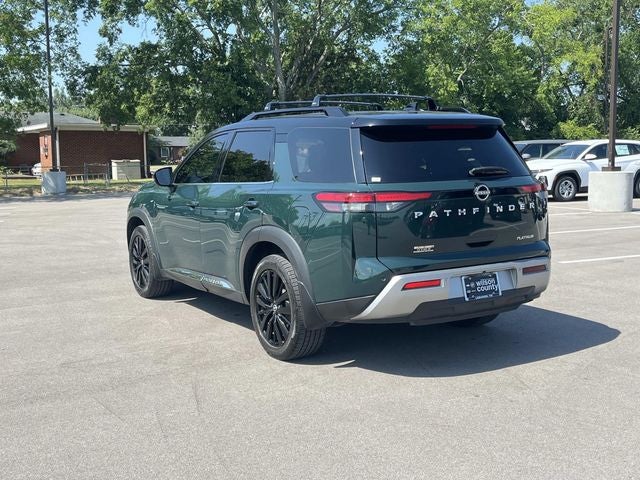 2022 Nissan Pathfinder Platinum