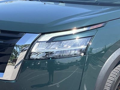 2022 Nissan Pathfinder Platinum