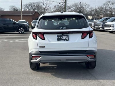 2026 Hyundai TUCSON SE