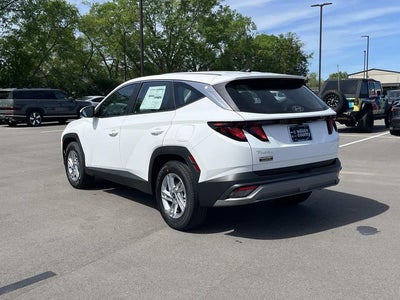 2026 Hyundai TUCSON SE