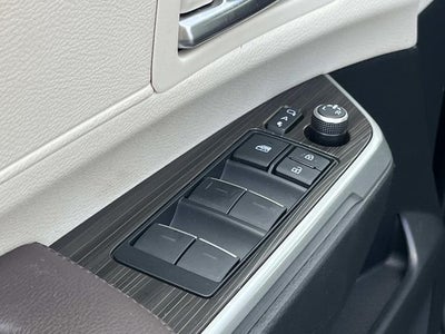 2022 Toyota Sienna Platinum 7 Passenger
