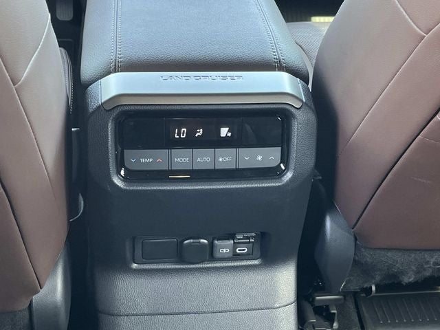 2025 Toyota Land Cruiser PREMIUM