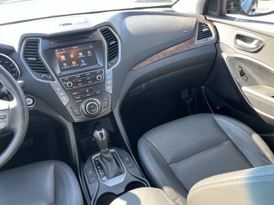 2017 Hyundai SANTA FE SE
