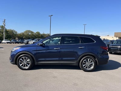 2017 Hyundai SANTA FE SE