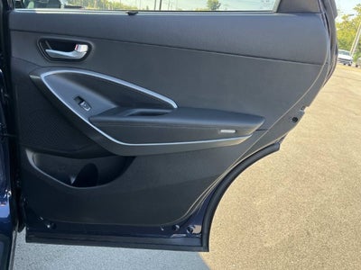 2017 Hyundai SANTA FE SE