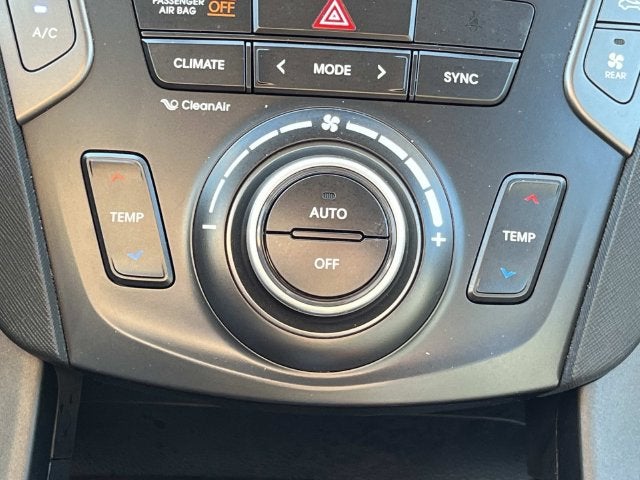 2017 Hyundai SANTA FE SE