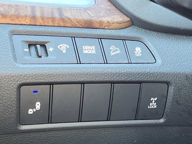 2017 Hyundai SANTA FE SE