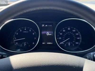 2017 Hyundai SANTA FE SE