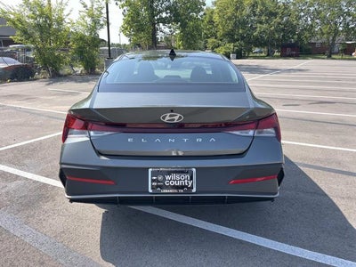 2026 Hyundai ELANTRA SE