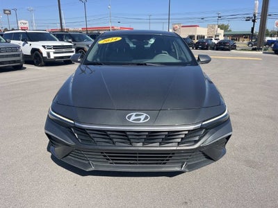 2024 Hyundai ELANTRA SEL