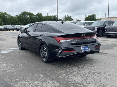 2024 Hyundai ELANTRA SEL